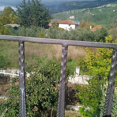 בית נופש Alkyone 4 Bed